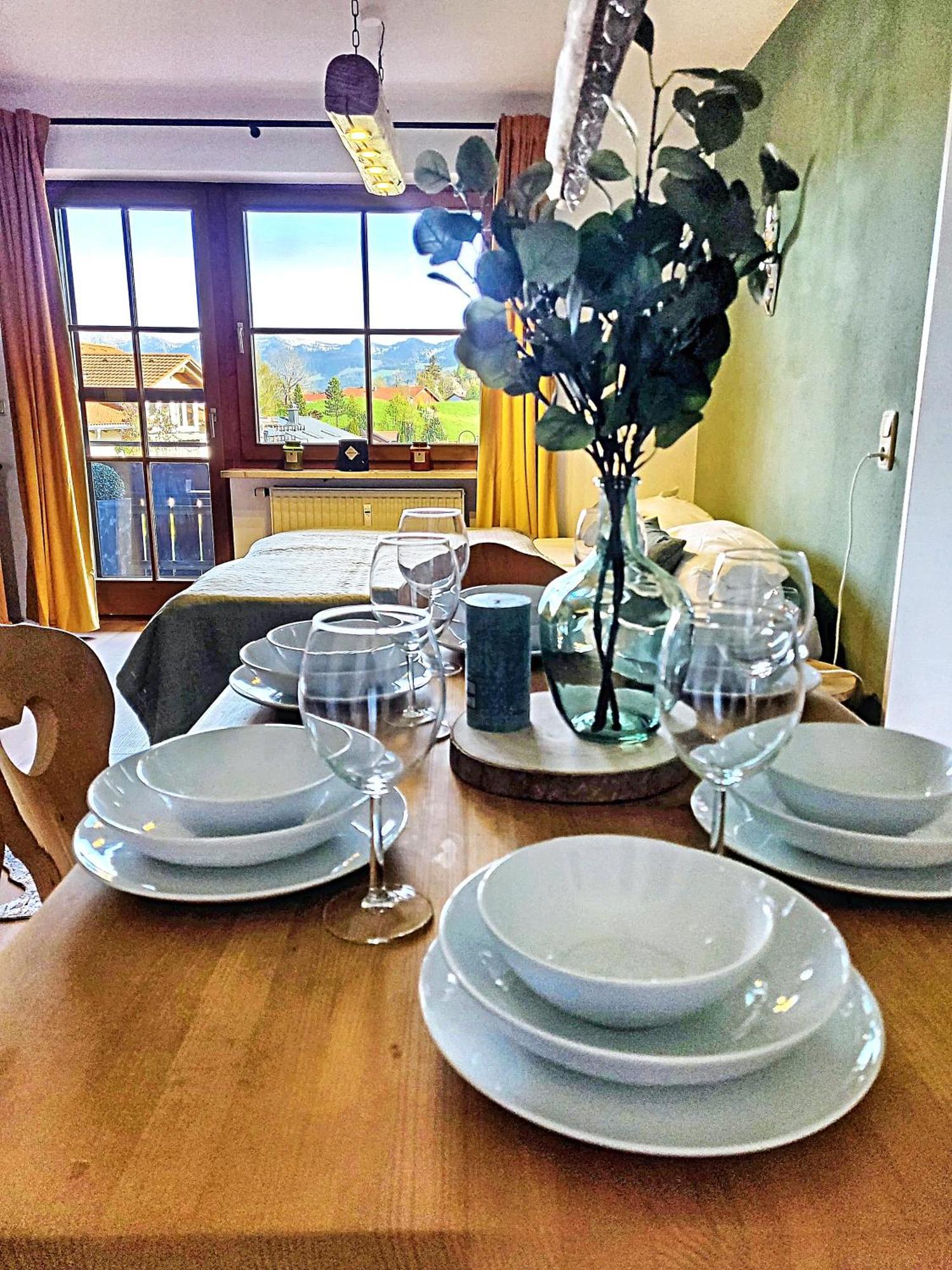 Lindners Hideaways - Bergnest Lodge - Bergblick Fewo 6 Pers Balkon Garten Hund Ski Unterkunft Luftkurort Oberreute Naehe Buchenegger Wasserfaelle Eistobel Bodensee Exteriér fotografie