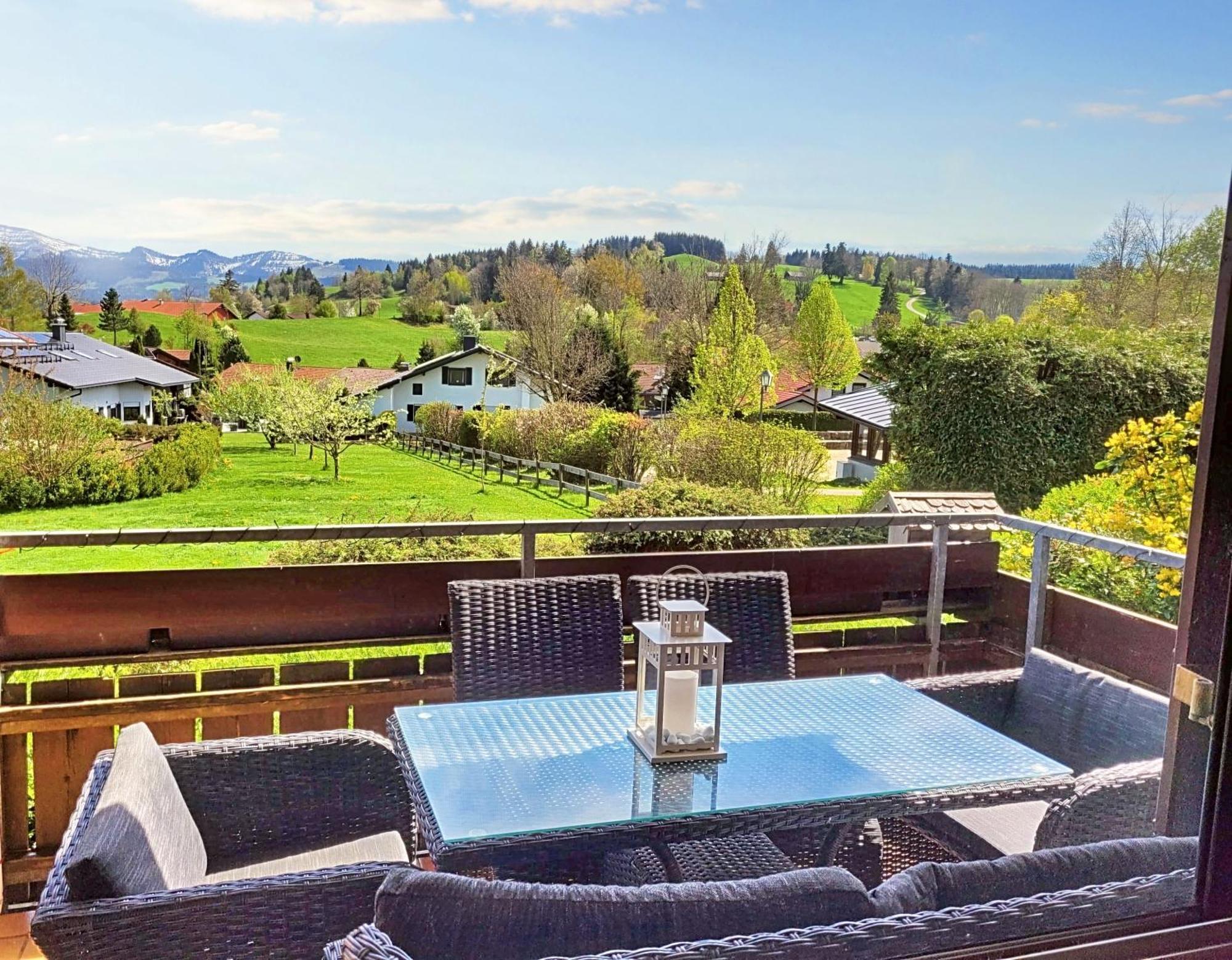 Lindners Hideaways - Bergnest Lodge - Bergblick Fewo 6 Pers Balkon Garten Hund Ski Unterkunft Luftkurort Oberreute Naehe Buchenegger Wasserfaelle Eistobel Bodensee Exteriér fotografie